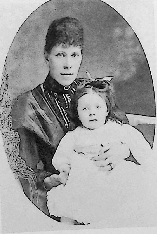 Victoria as a baby, with her mother